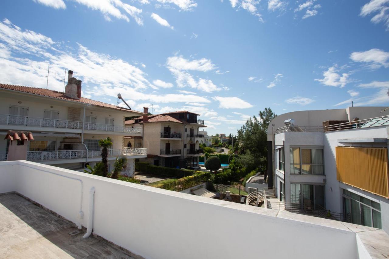 Τraditional Fully Detached Villa On A Luxurious Hillock Of Thessaloniki With Its Own Garden Also For Family & Wedding Gatherings For 10 To 25 People Only 15 Minutes From Airport Zewnętrze zdjęcie